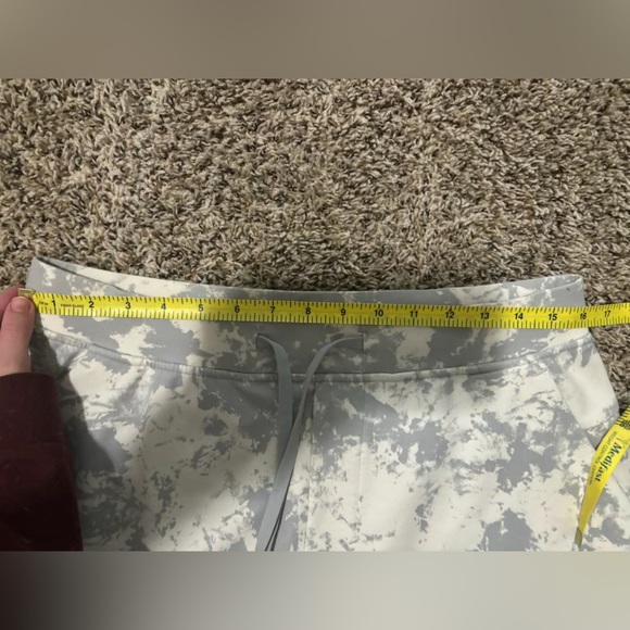 Men’s lululemon joggers size large - Picture 7 of 7